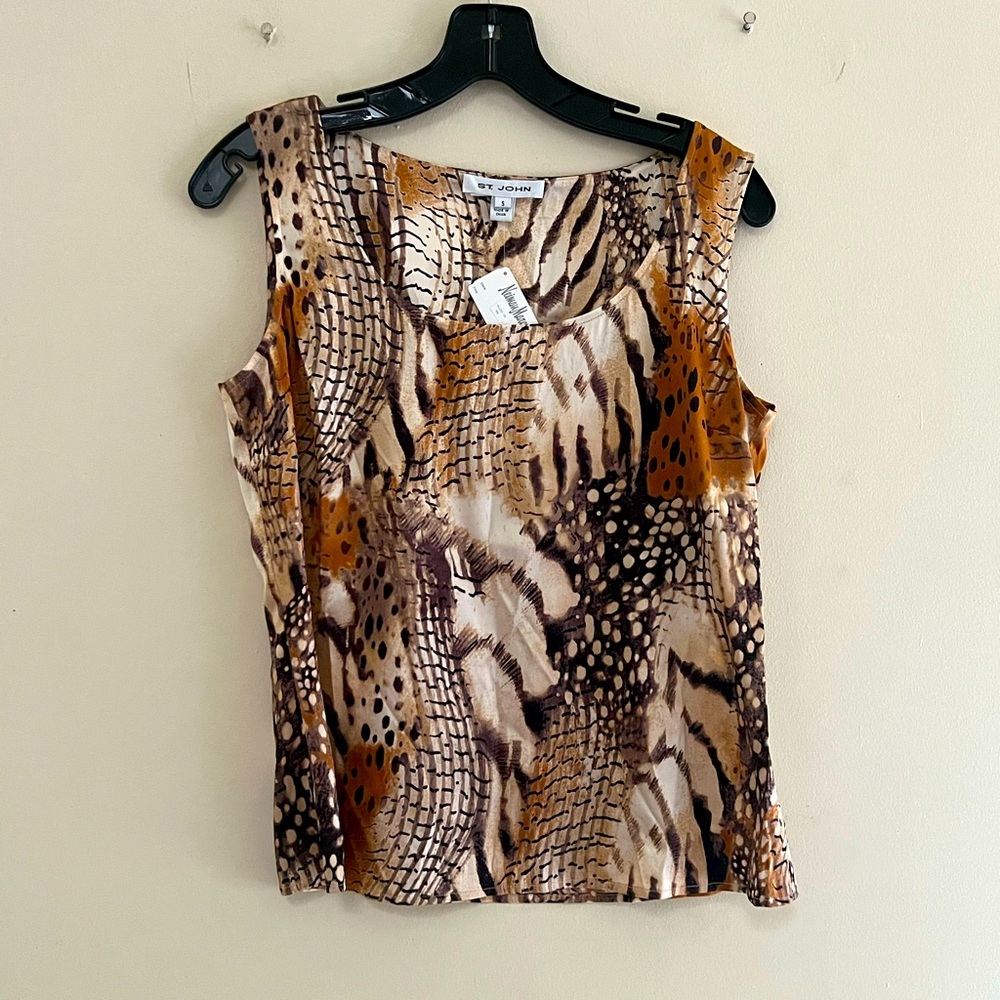 NWT ST. JOHN Animal print Blouse Size Small • Short Sleeve